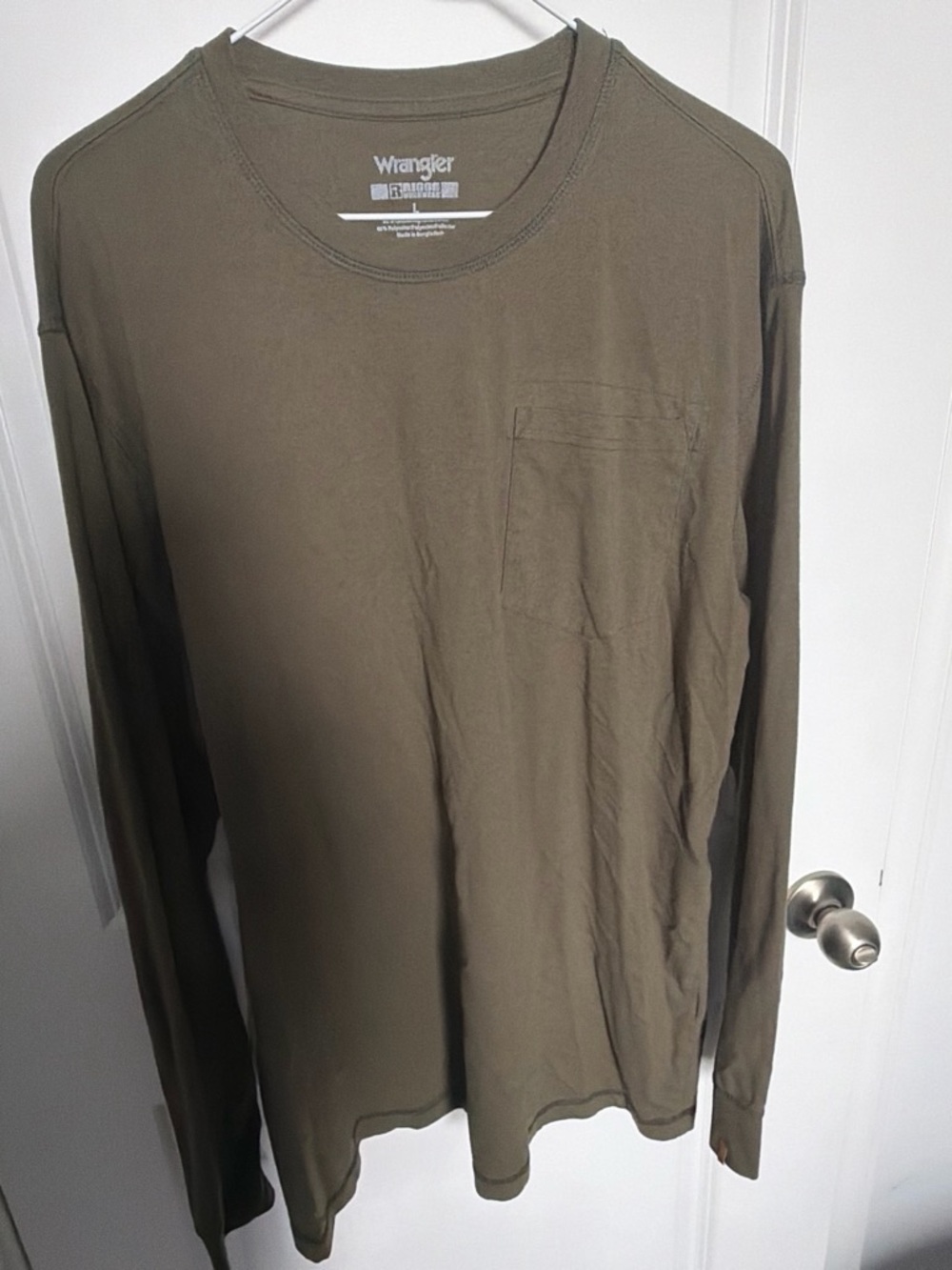 Wrangler Men’s Long Sleeve Pocket Tee - Olive
